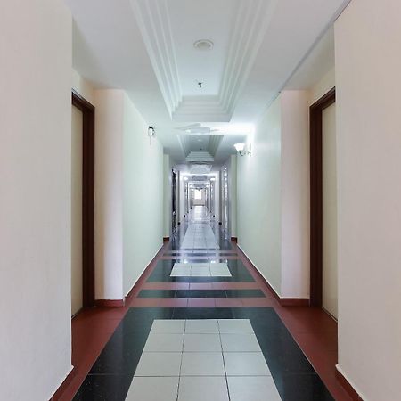 Collection O Hotel Super Cowboy Malacca Εξωτερικό φωτογραφία