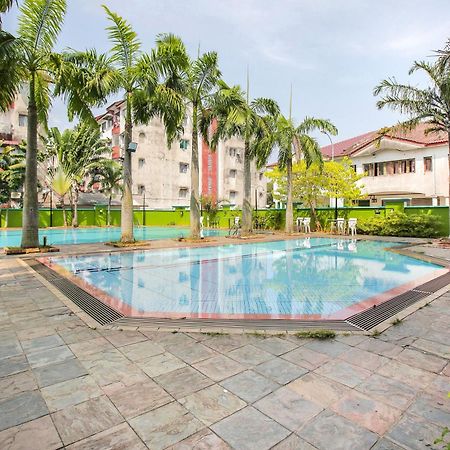 Collection O Hotel Super Cowboy Malacca Εξωτερικό φωτογραφία