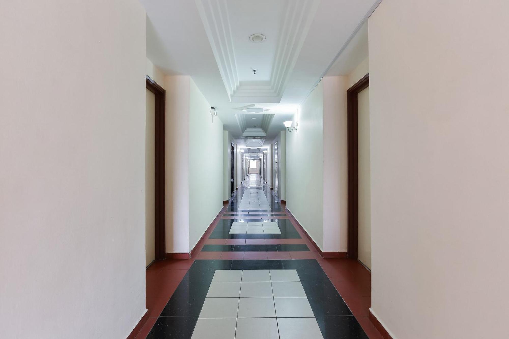 Collection O Hotel Super Cowboy Malacca Εξωτερικό φωτογραφία