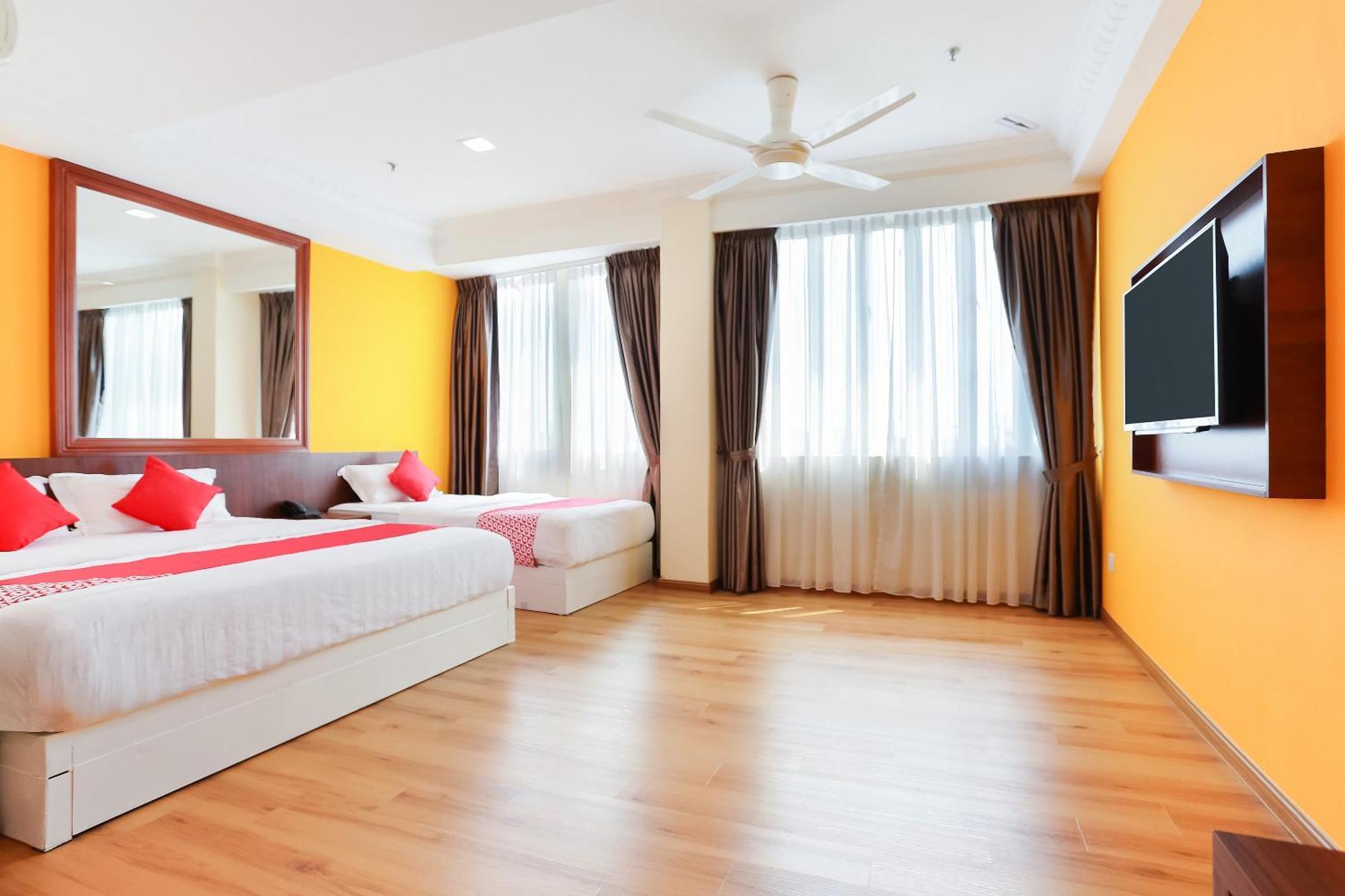 Collection O Hotel Super Cowboy Malacca Εξωτερικό φωτογραφία
